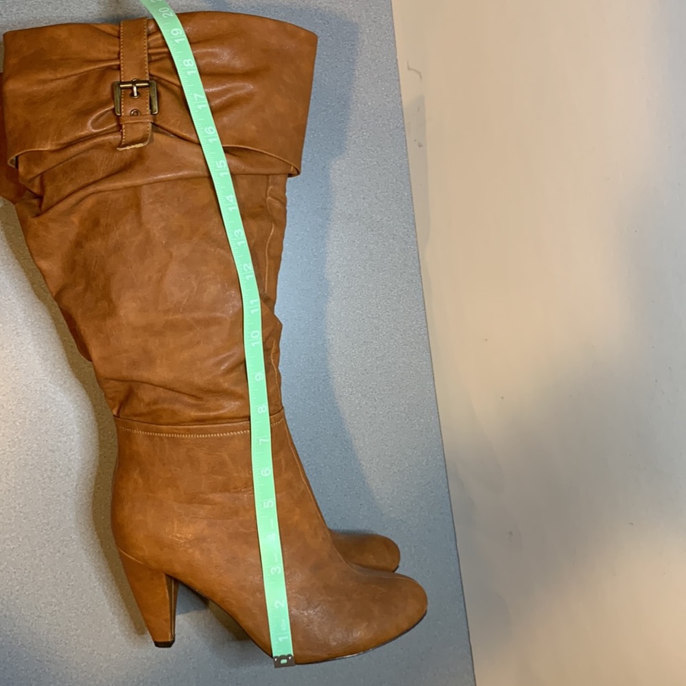 High heel boots - Picture 9 of 12